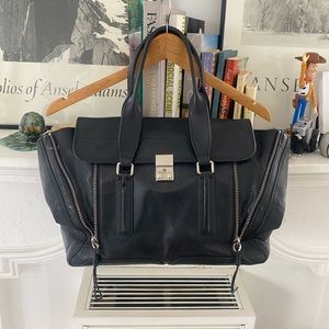 3.1 Phillip Lim Pashil large Black color.